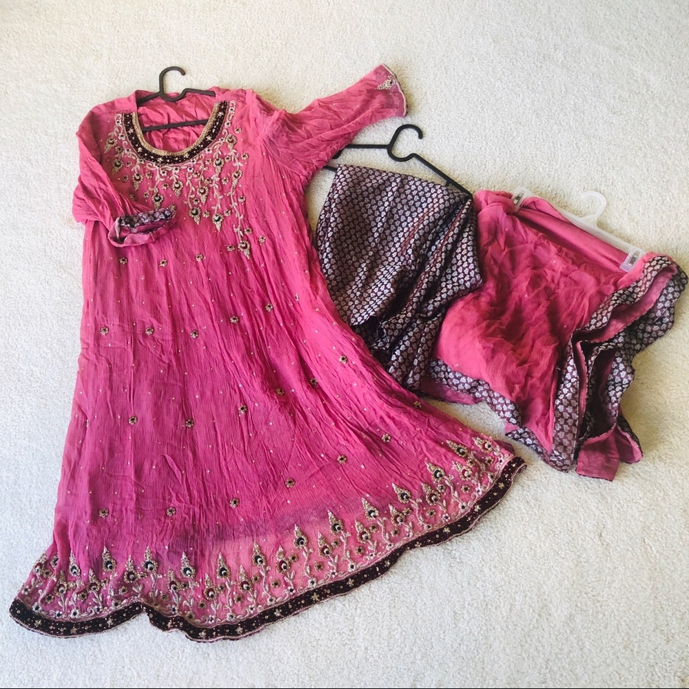 Pakistani party wear shalwar kammez